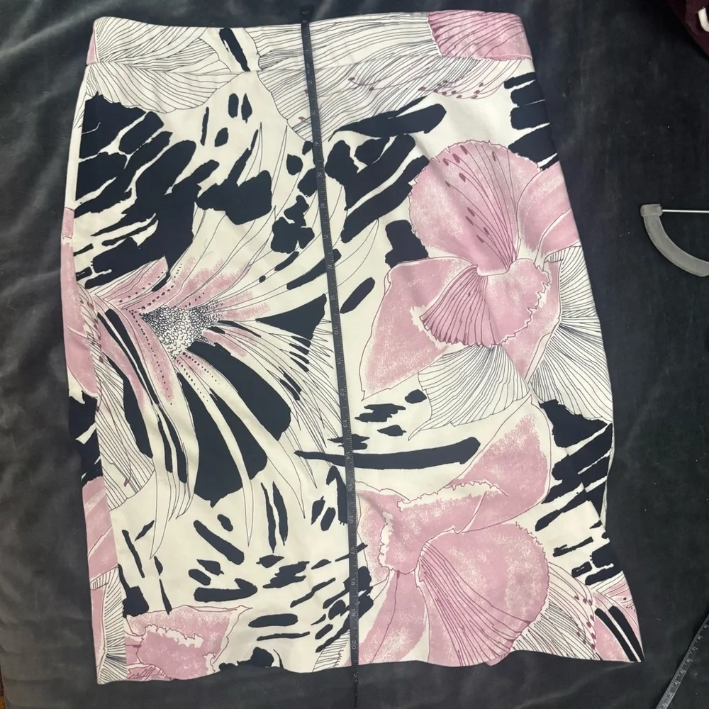 Elie Tahari Floral Pencil Skirt - Picture 12 of 13